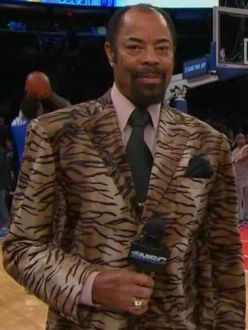 Grading Walt "Clyde" Frazier's suits one game at a time